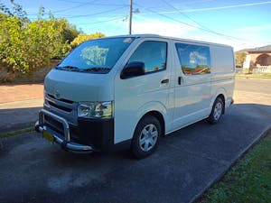 Picture of Zhixi’s 2014 Toyota HiAce 