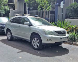 Picture of Stephanie’s 2003 Lexus RX330 