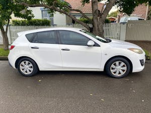 Picture of Nicole’s 2009 Mazda 3 Neo