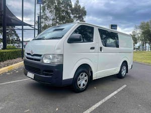 Picture of Paca’s 2009 Toyota Hiace LWB