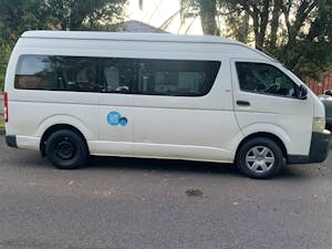 Picture of Rabii’s 2006 Toyota Hiace 