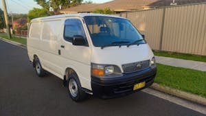 Picture of Johnny’s 2002 Toyota Hiace 