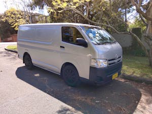 Picture of Dhivakar’s 2013 Toyota Hiace 