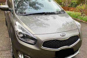 Picture of Awais’ 2014 Kia Rondo SLi