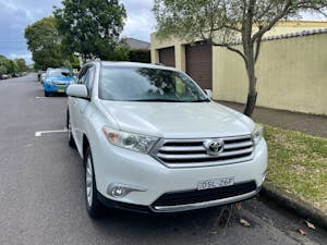 Picture of Peter’s 2013 Toyota Kluger Grande