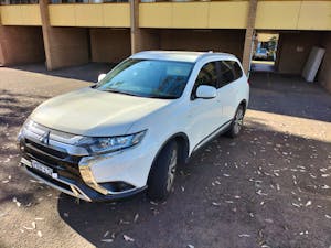 Picture of Aveek’s 2019 Mitsubishi Outlander ES